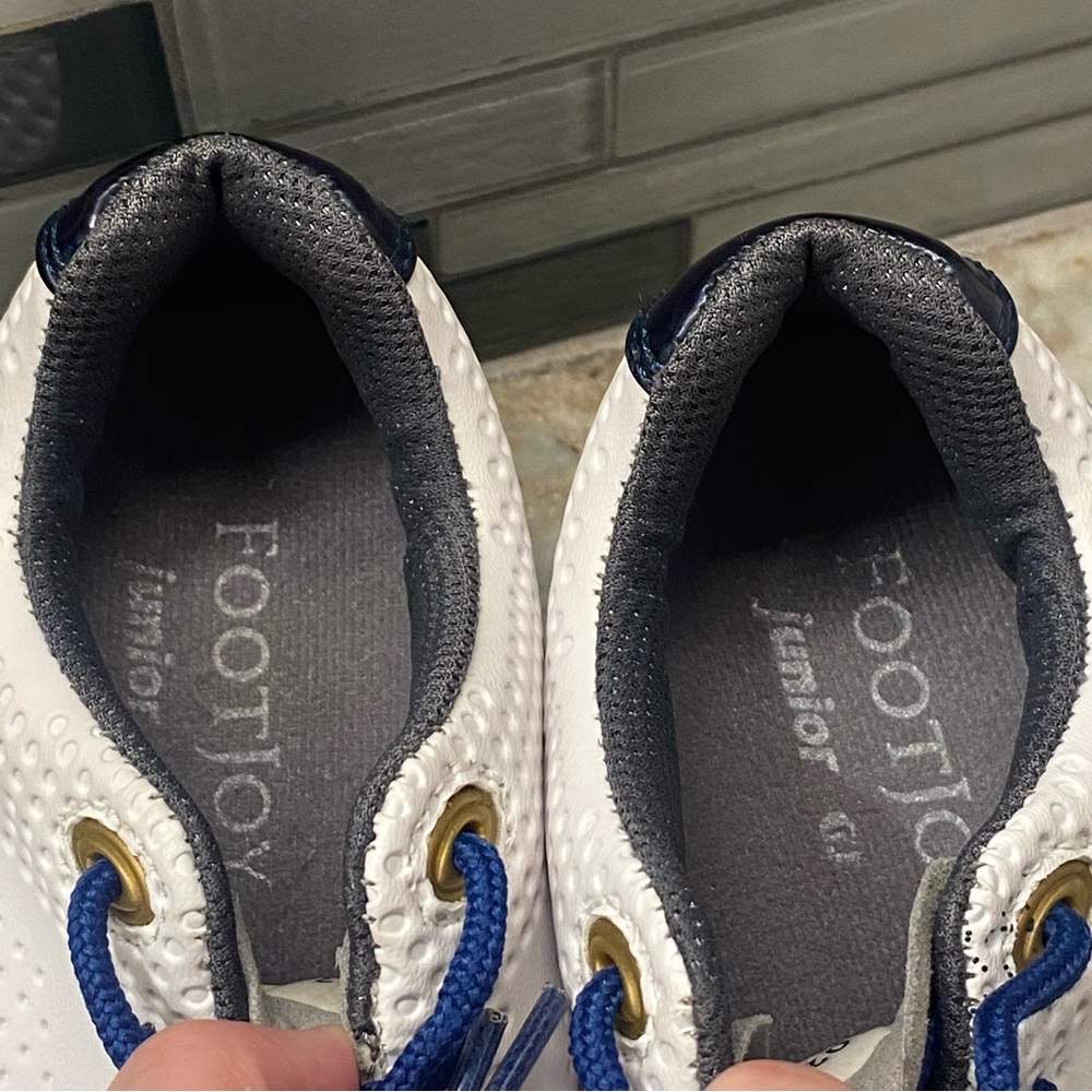 FootJoy D.N.A. Model 45023 Junior Golf Shoes Size 1M - Picture 9 of 10